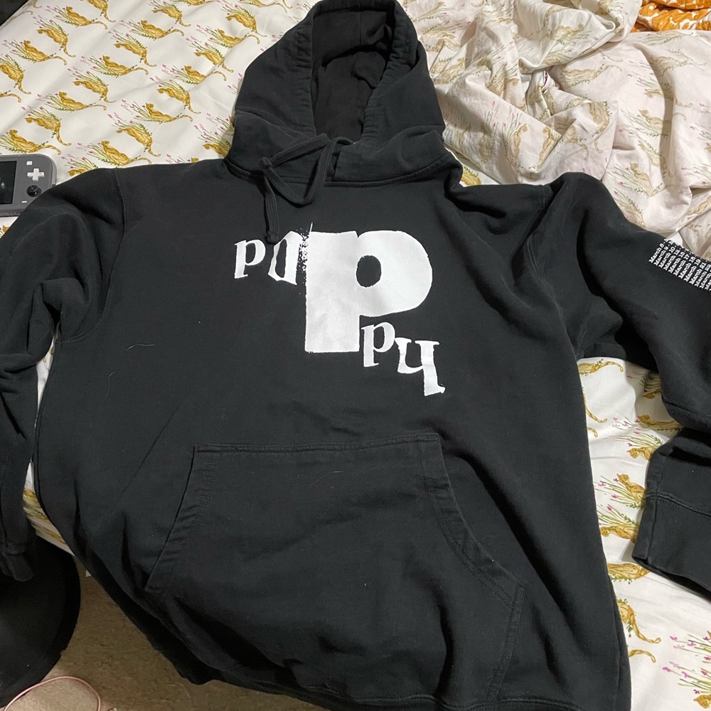 Official Poppy 2022 Tour hoodie from her concert size Large